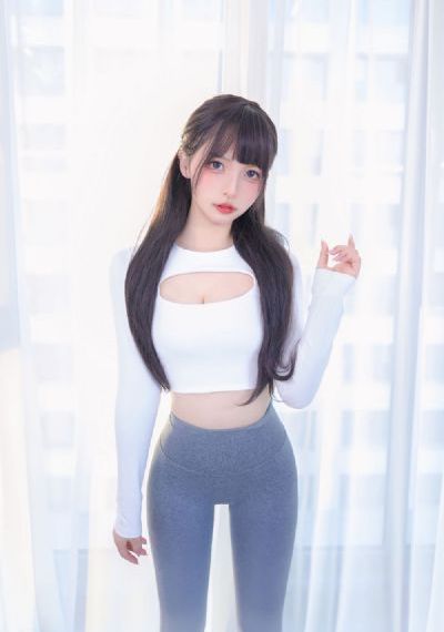 欧美隆胸明星_BD韩语免费观看韩国