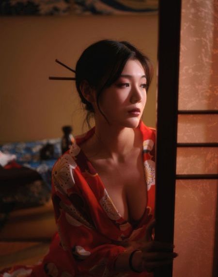 欧美丰臀细腰_BD英语完整版观看