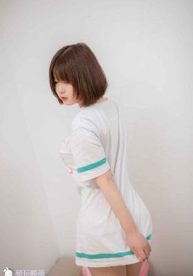 日韩小学校服公司_BD英语电视剧在线观看