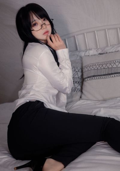 69岁欧美女星_国产剧高清视频播放