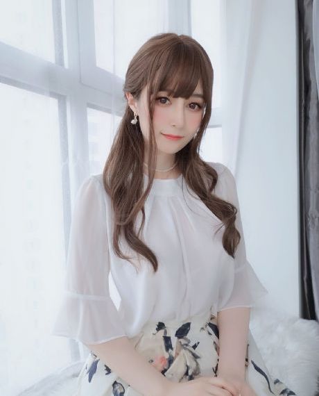 av狼狼友聚集地日常玩老婆_1080免费全集观看