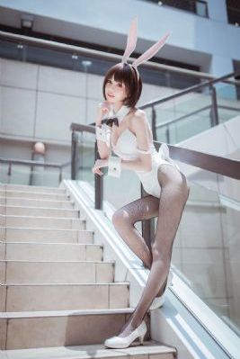 欧美情侣接吻头像_4K免费播放