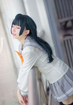 欧美沙滩群交图_HD免费观看