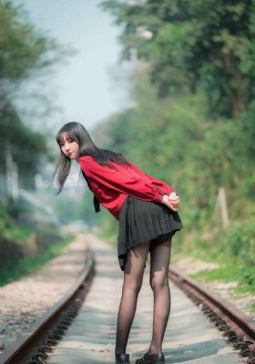 日韩束缚中文色在线视频_720免费观看电视剧